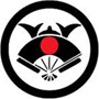 Logo Bodostore éventail noir avec un soleil rouge imprimé au centre, le tout dans un cercle noir